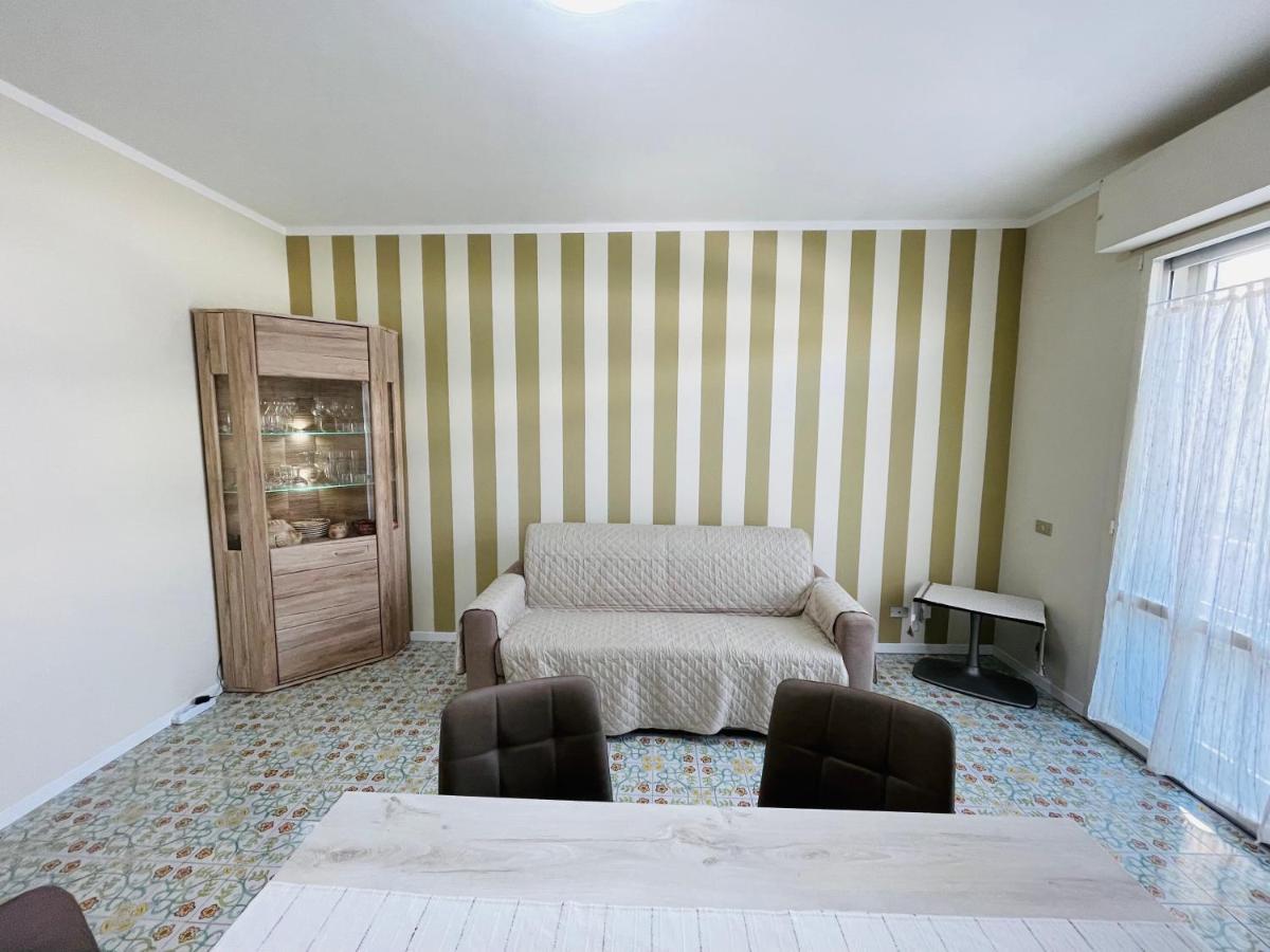 Stefano'S Guests House: 2 Bedrooms & Parking In Viareggio Exterior photo